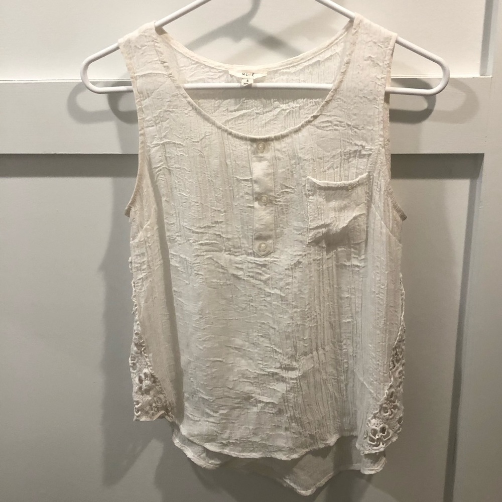 Mine tank with crochet detail